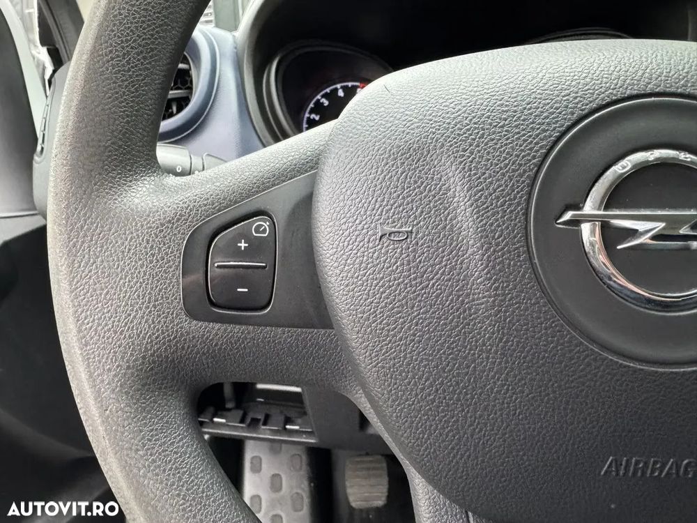 Opel Vivaro Doka 6 Locuri+Duba - 13