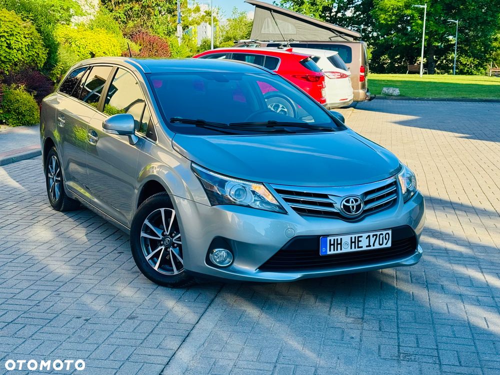 Toyota Avensis 1.8 Premium MS - 1