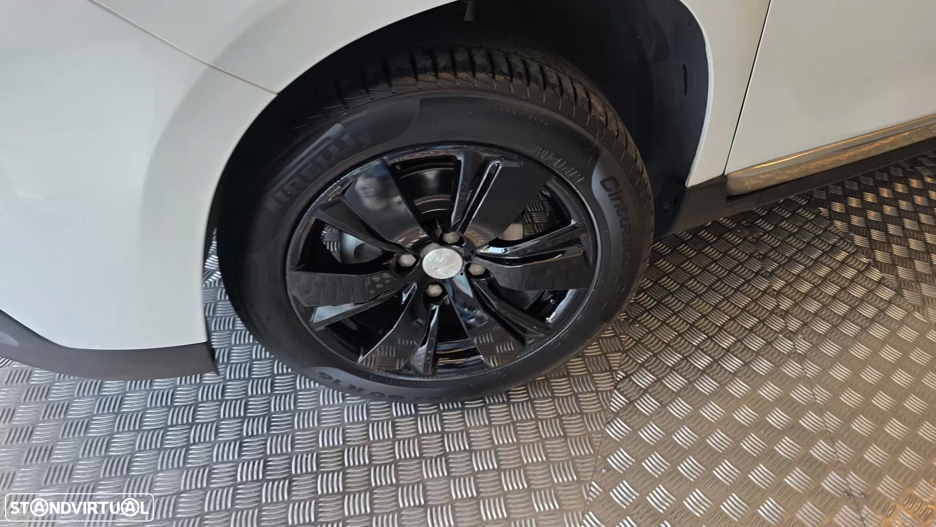 Peugeot 2008 1.4 HDi Allure - 29