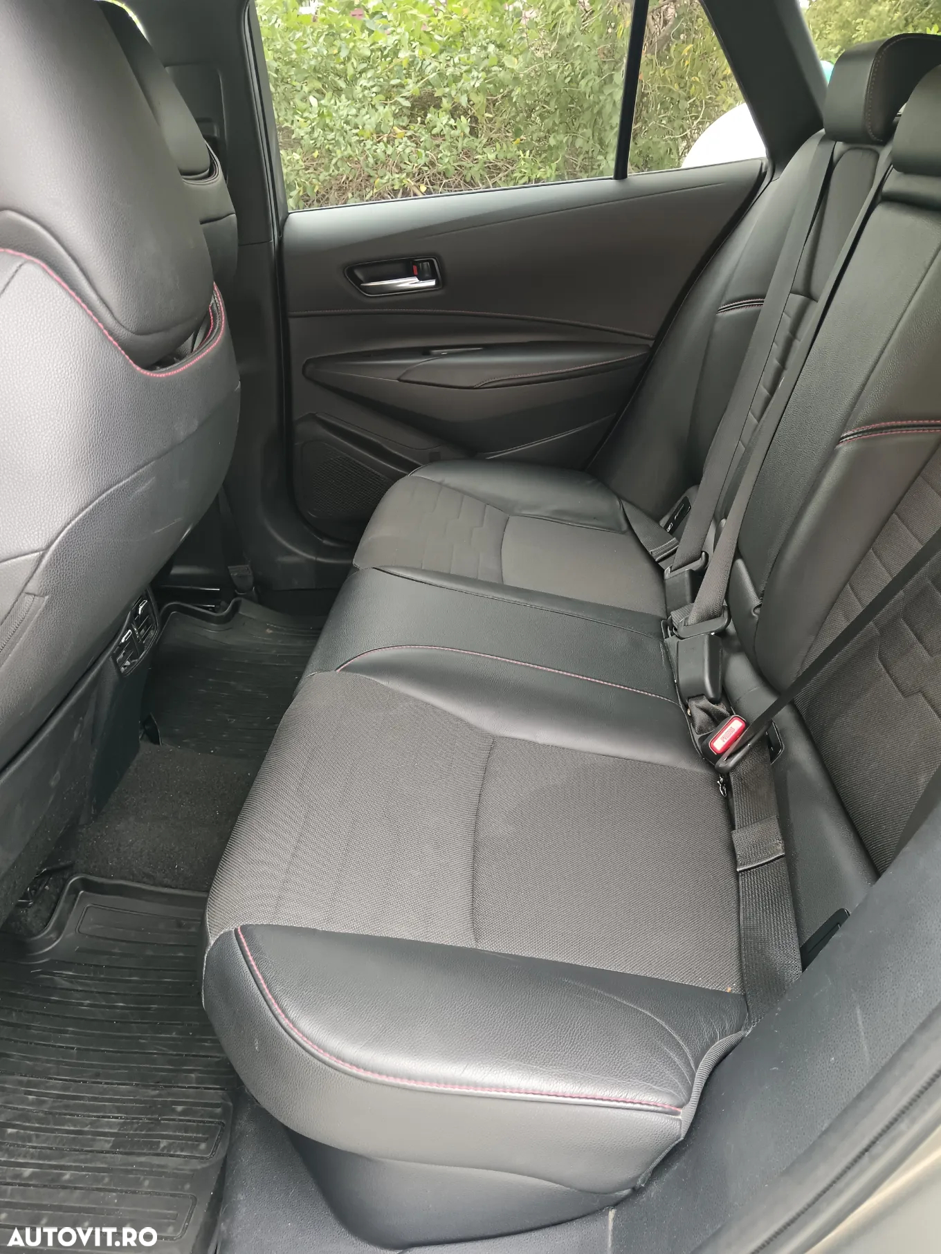 Toyota Corolla - 4