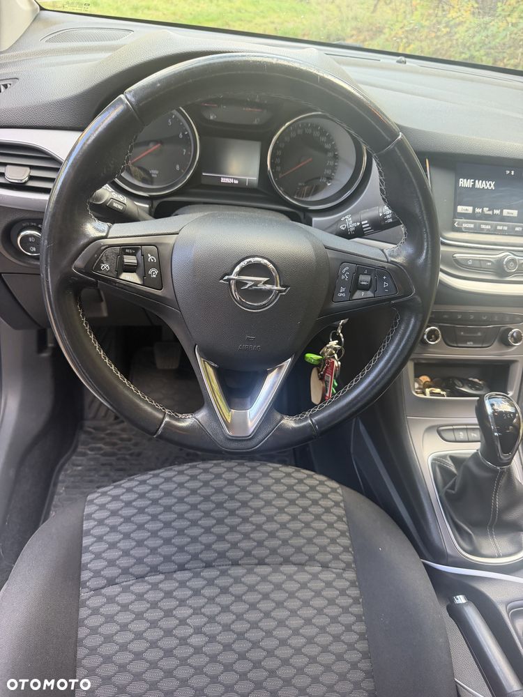 Opel Astra - 6