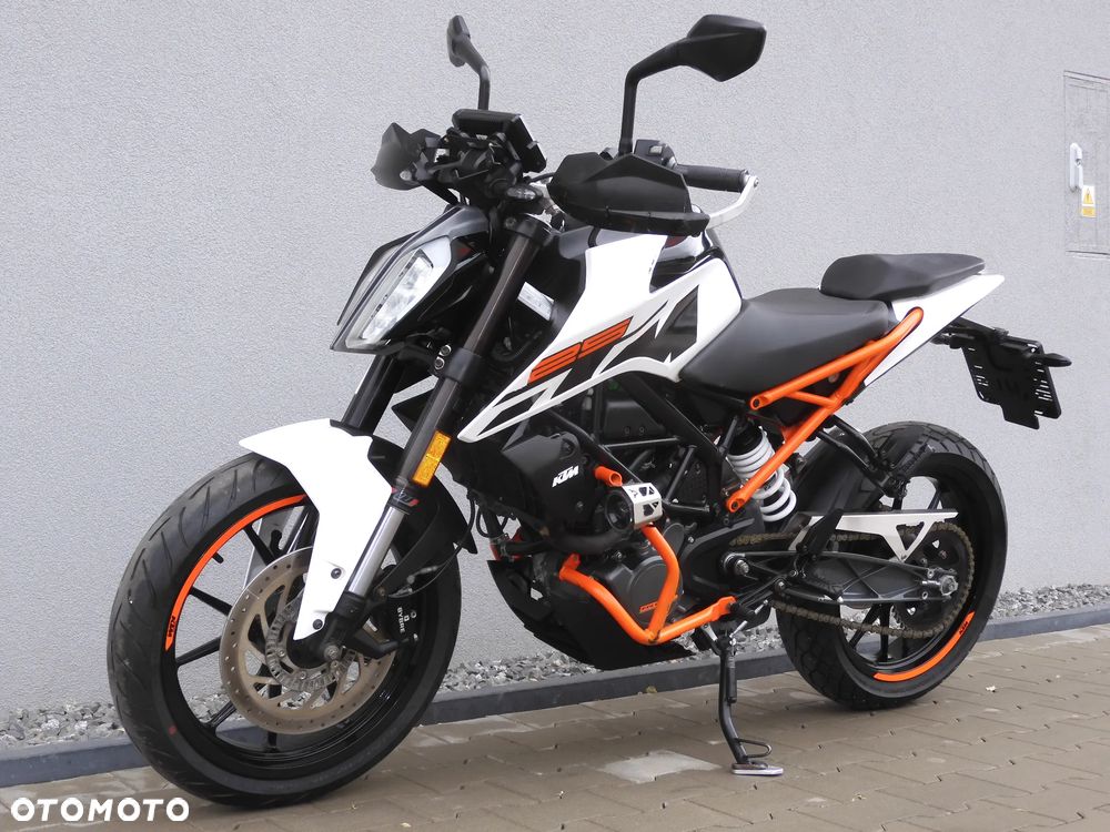 KTM Duke - 17