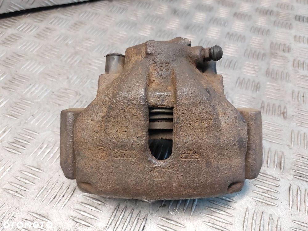 TARCZE HAMULCOWE PRZÓD + KLOCKI + ZACISKI AUID A6 C6 2.0 TDI - 8