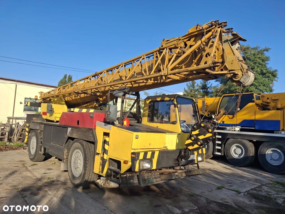 Liebherr LTM 1025 - 2