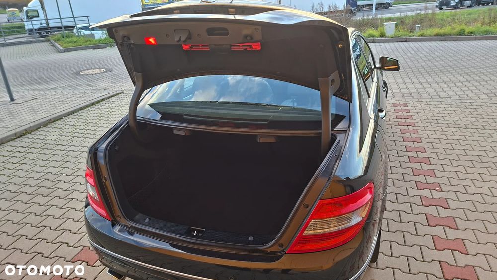 Mercedes-Benz Klasa C 180 Kompressor Avantgarde - 13