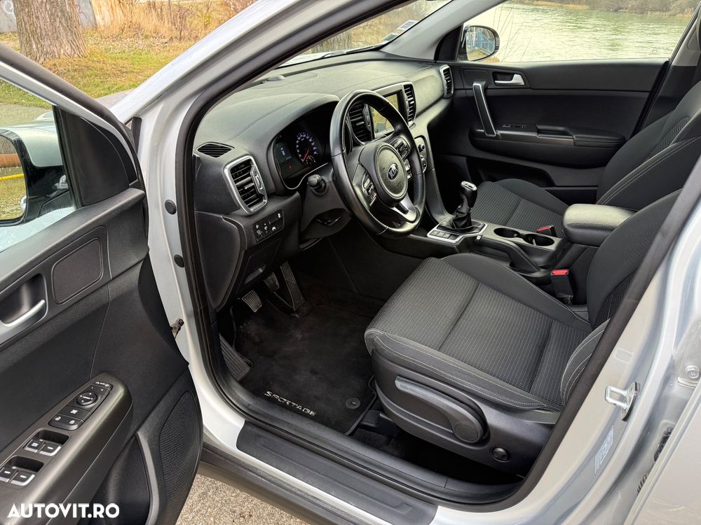 Kia Sportage 1.7 CRDI 2WD Attract - 12