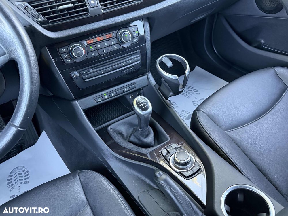 BMW X1 sDrive20d xLine - 19