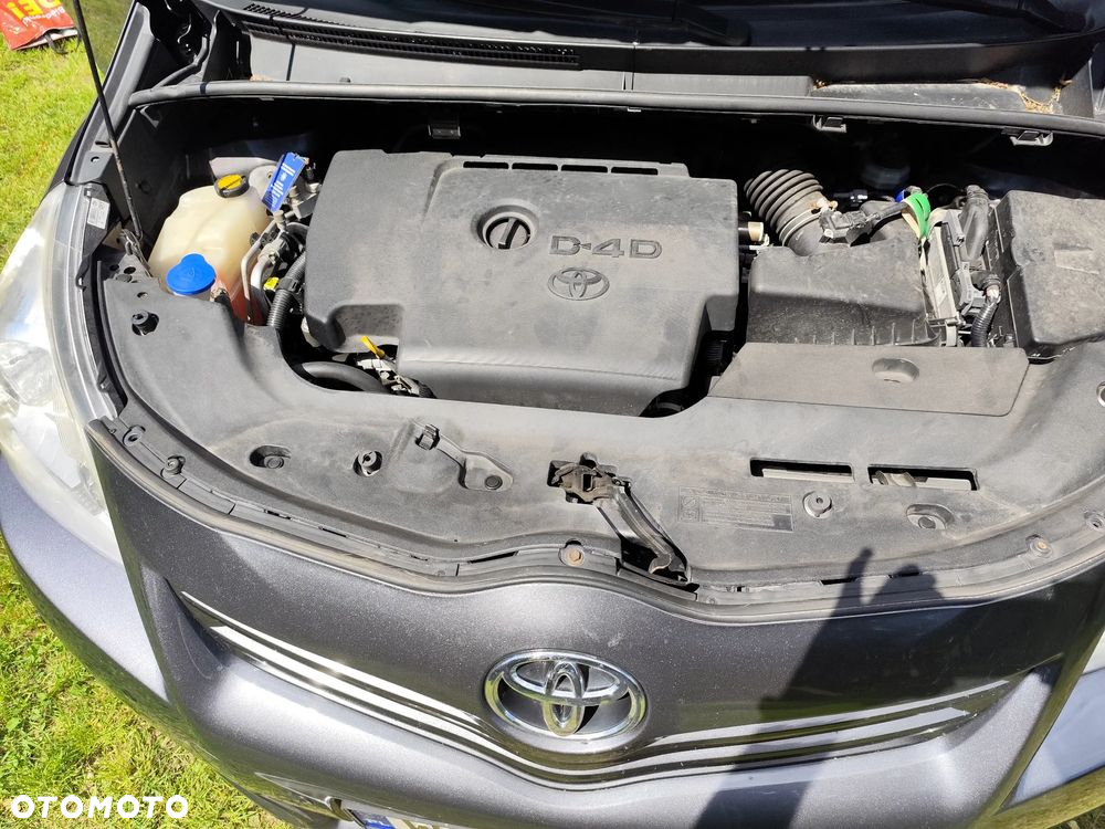 Toyota Verso 2.0 D-4D - 9