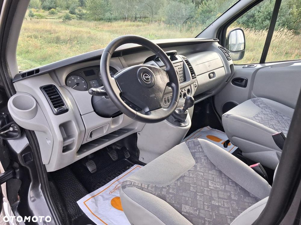 Opel Vivaro - 21