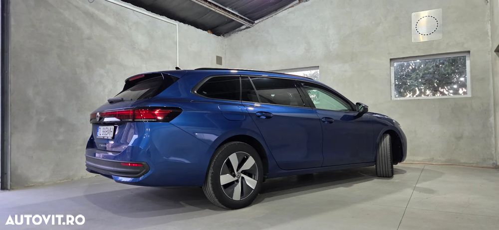 Volkswagen Passat 1.5 eTSI DSG MHEV Base - 6