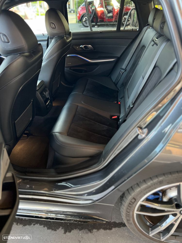 BMW 320 d Pack M Auto - 11