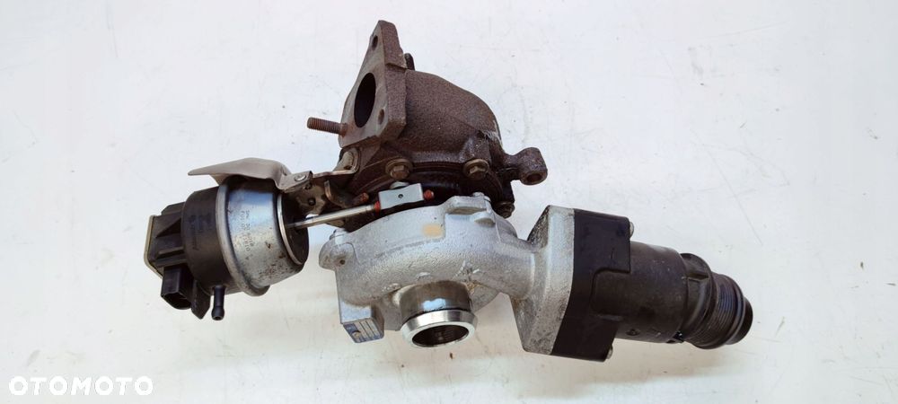 TURBOSPRĘŻARKA TURBO TURBINA AUDI A4 B8 A5 8T 2.0 TDI 03L145701D - 2