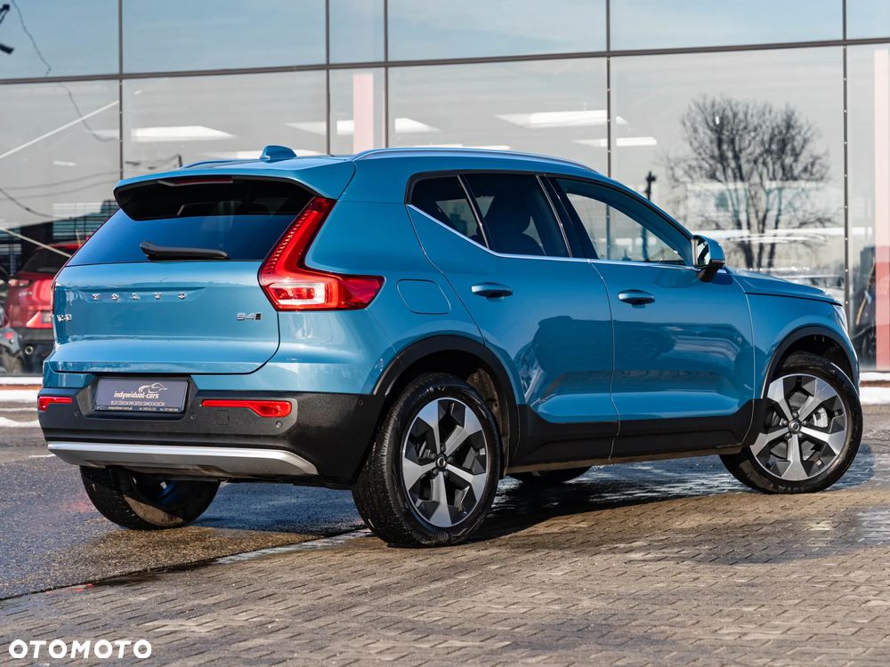 Volvo XC 40 B4 B AWD Geartronic RDesign - 12