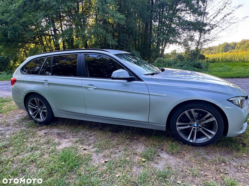 BMW Seria 3 318d - 4