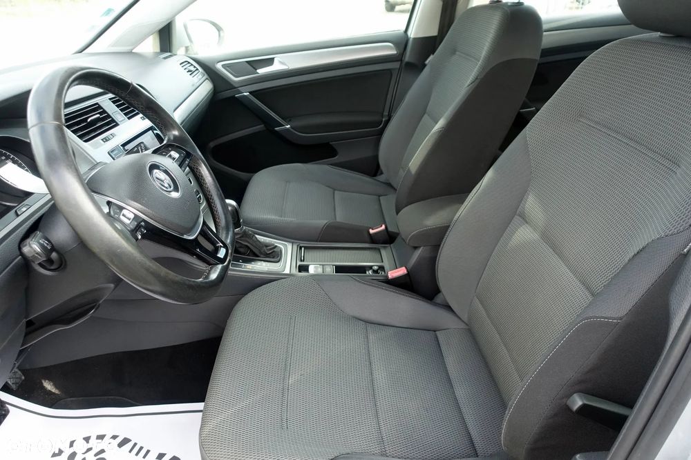 Volkswagen Golf Variant 2.0 TDI (BlueMotion Technology) DSG Comfortline - 12