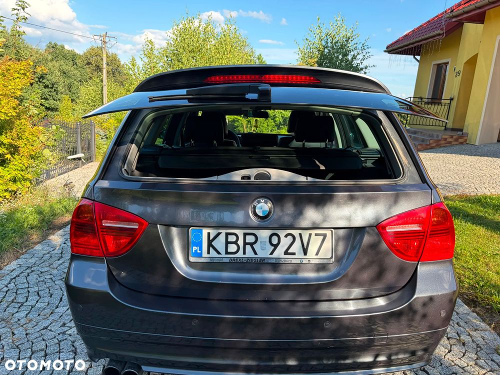 BMW Seria 3 330xd - 5