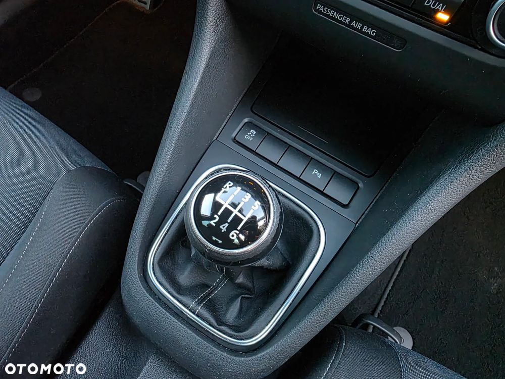 Volkswagen Golf 1.2 TSI BlueMotion Technology Style - 29