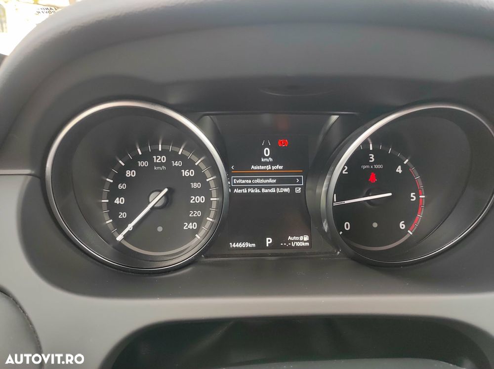 Land Rover Discovery Sport 2.0 l TD4 SE Aut. - 17