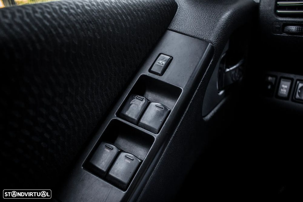 Nissan Navara 2.5 dCi CD SE AT 4WD - 17