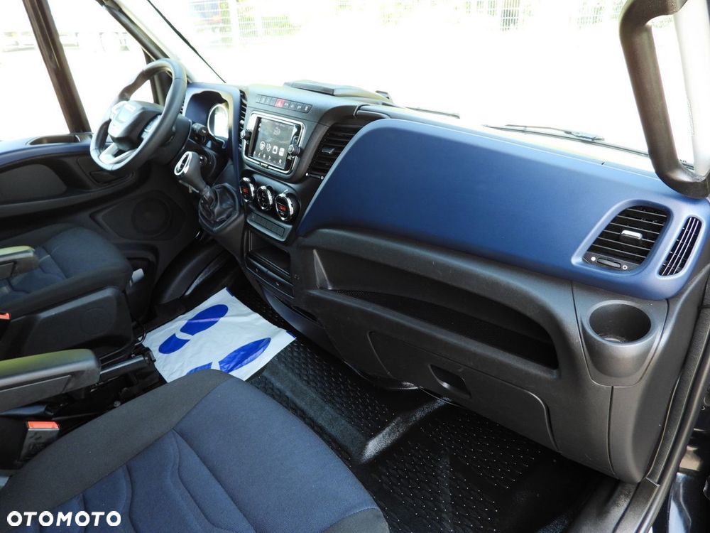 Iveco DAILY 35S18 PLANDEKA 8 PALET WEBASTO TEMPOMAT NAWIGACJA LEDY AUTOMAT HI-MATIC KLIMATYZACJA  180KM - 39