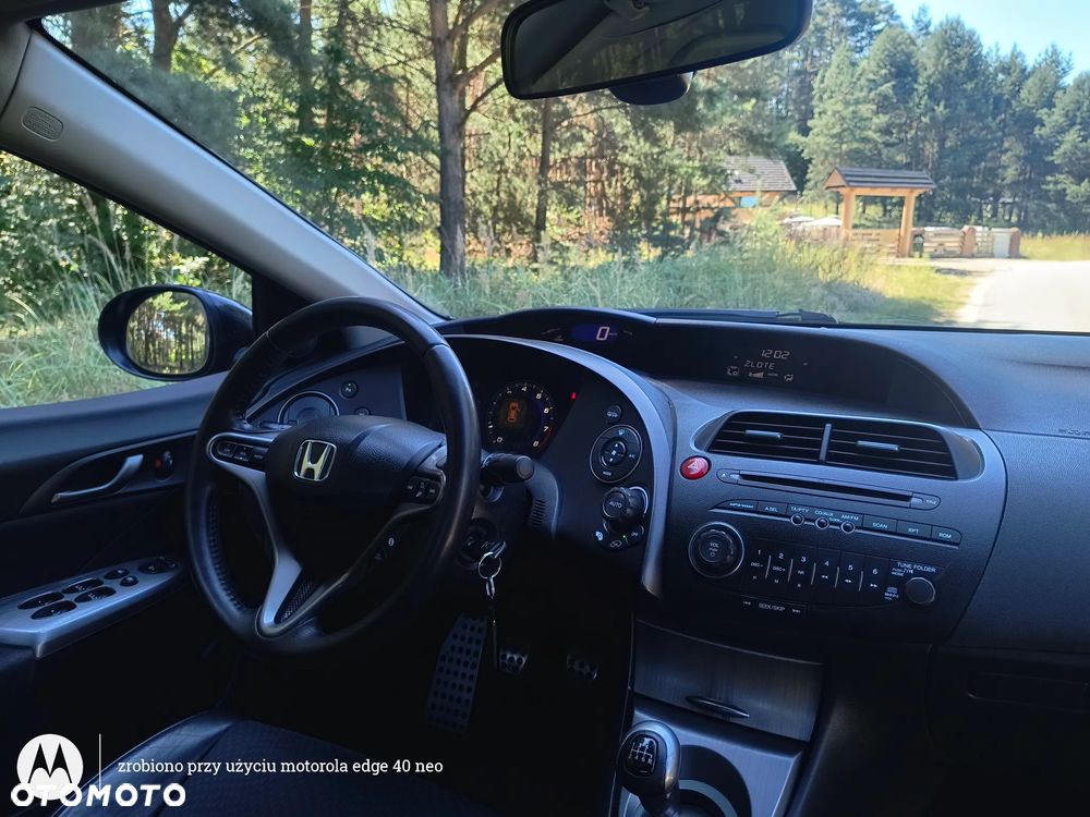 Honda Civic 1.8 Sport - 25