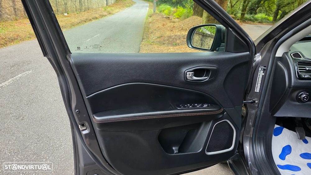 Jeep Compass 1.6 M-Jet Limited - 20