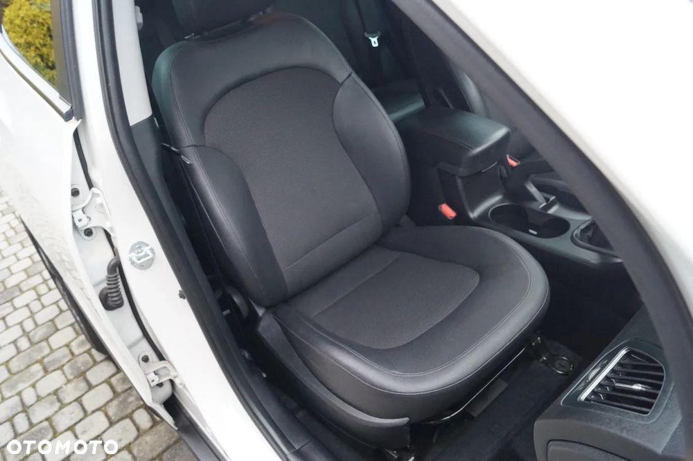 Hyundai ix35 1.6 2WD blue Comfort - 25