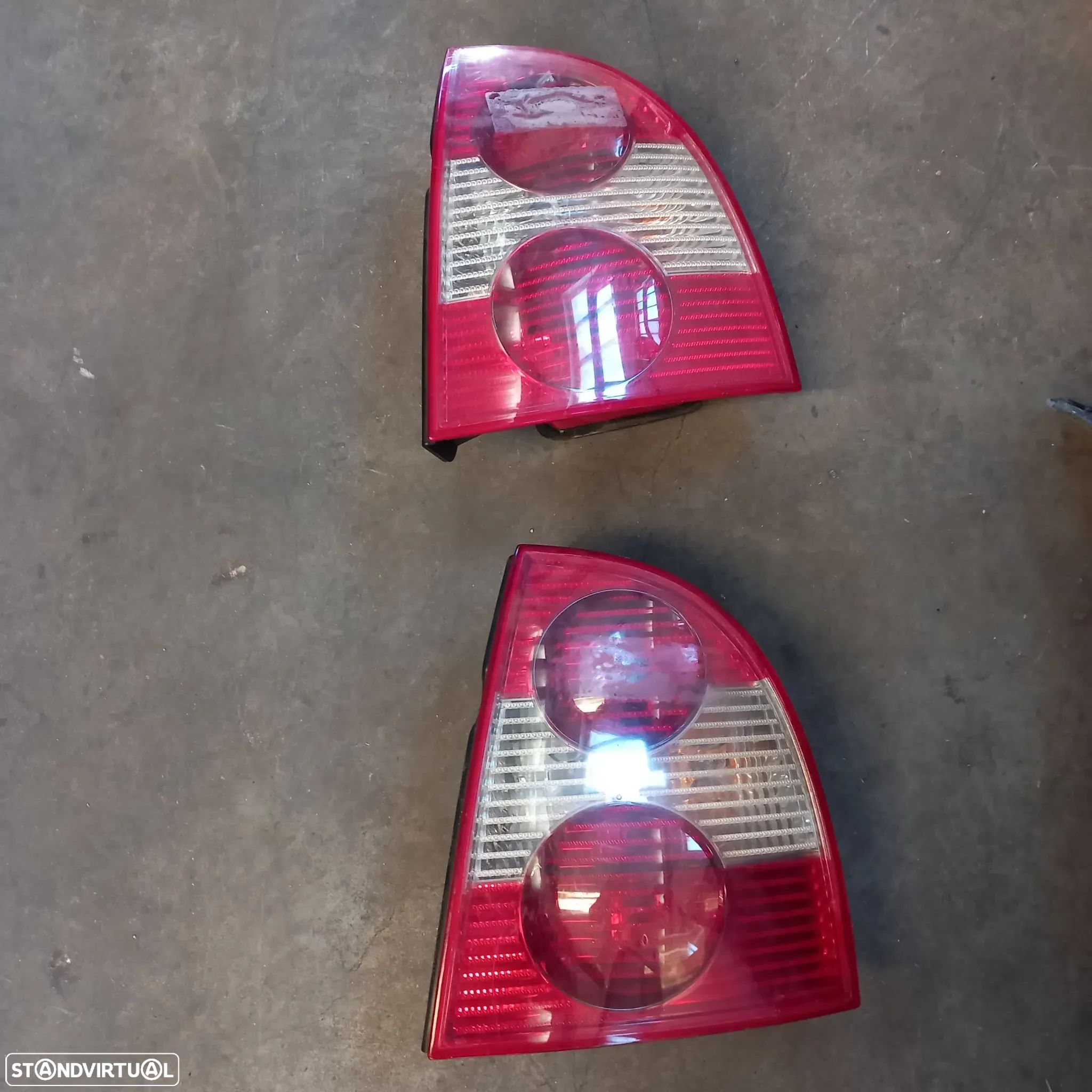 Farol traseiro lado passageiro vw passat carro 2002 - 1
