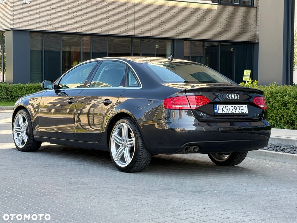 Audi A4 Limousine 2.0 TDI DPF multitronic Ambition - 4