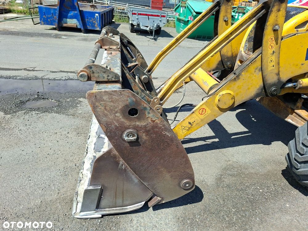 Komatsu Wb93R 4X4 - 24