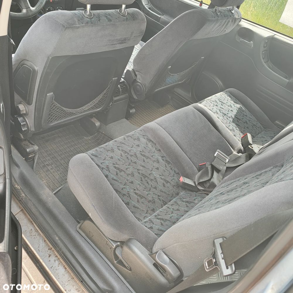 Opel Zafira 1.8 16V Comfort - 5