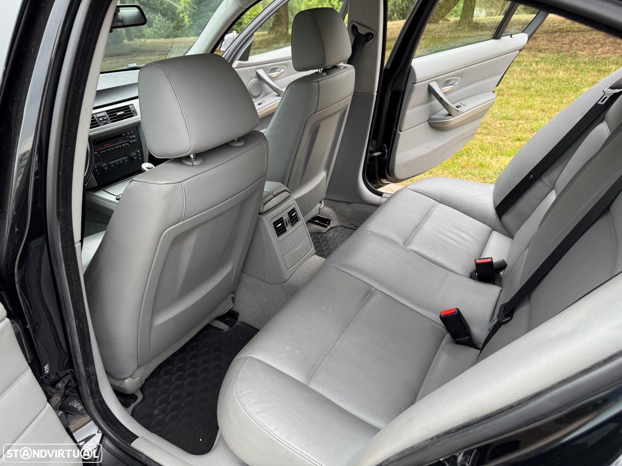 BMW 320 d Exclusive - 18
