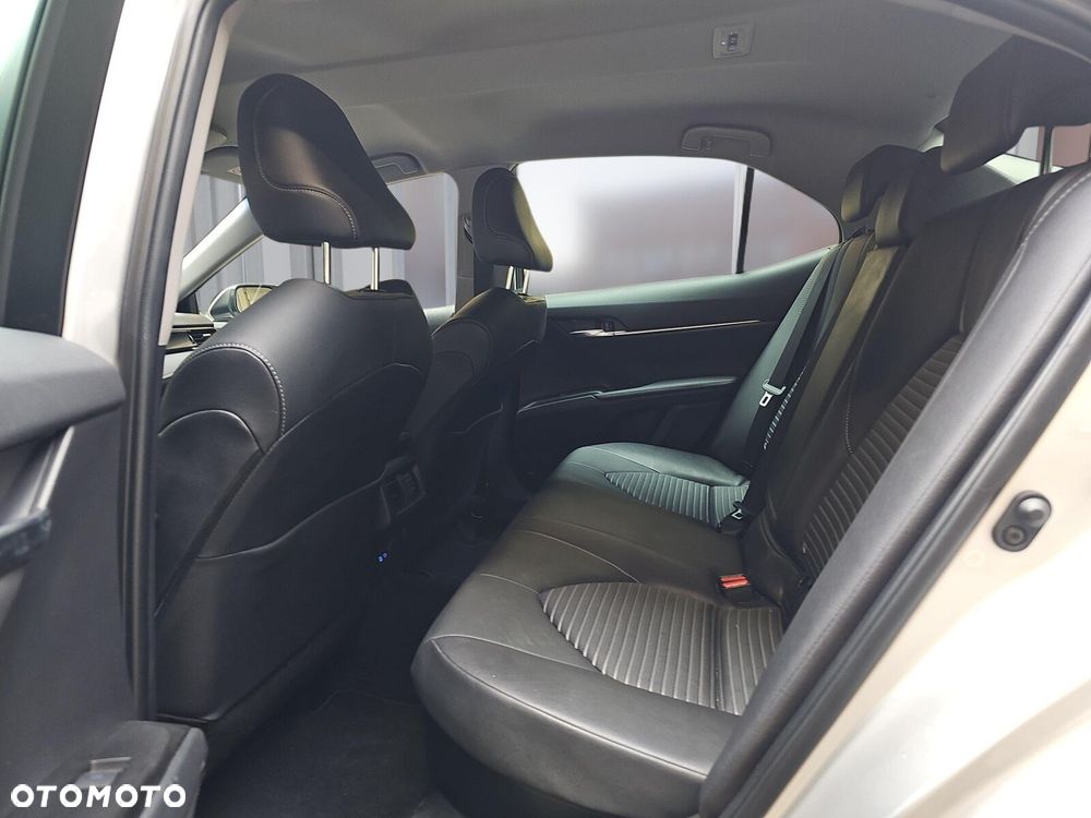 Toyota Camry 2.5 Hybrid Prestige CVT - 10
