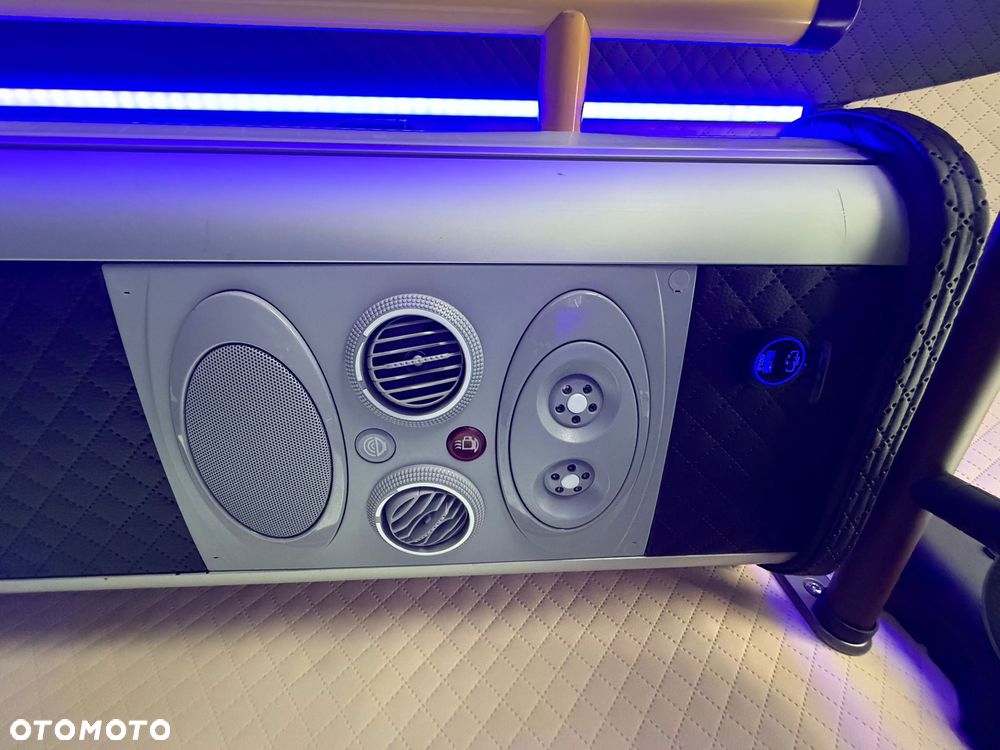 Mercedes-Benz Sprinter 519 - 33