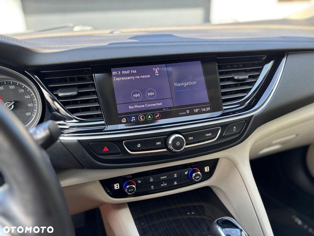 Opel Insignia - 36