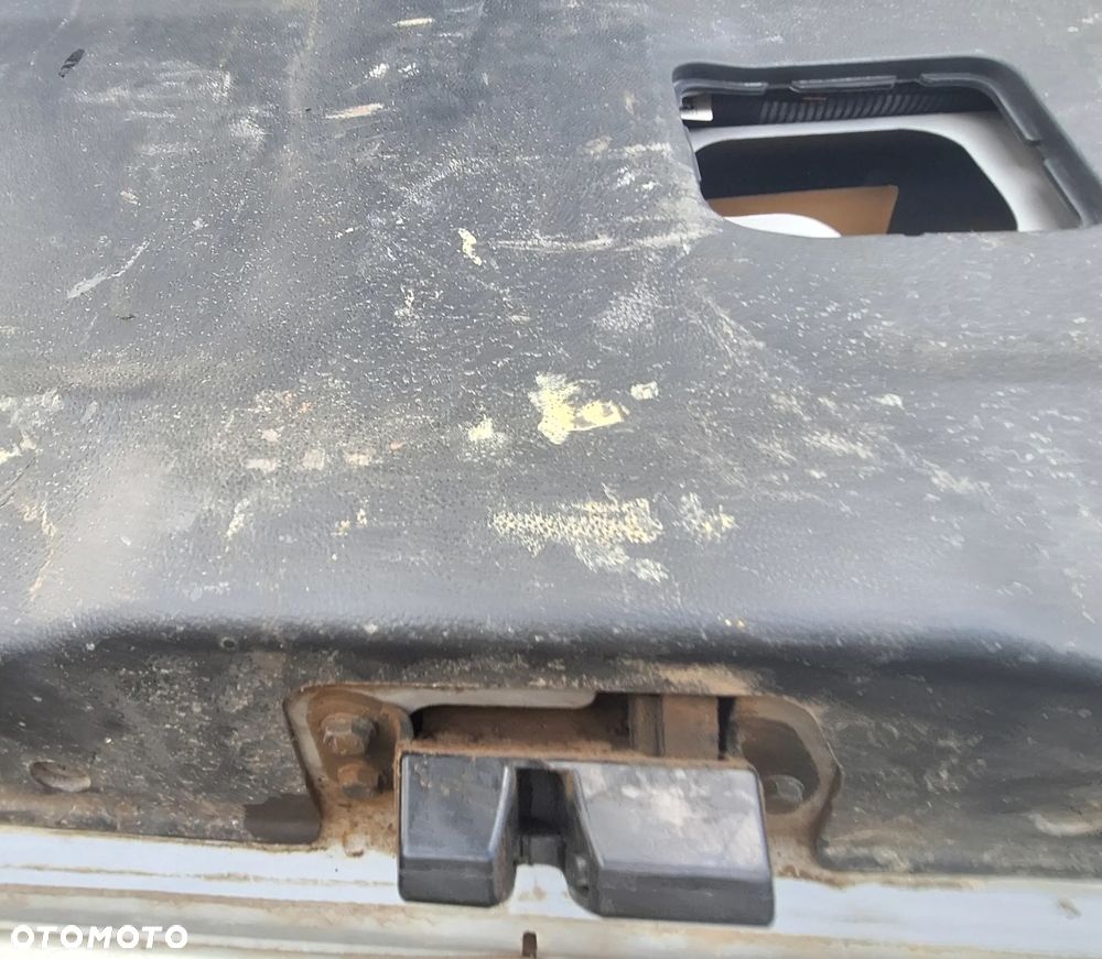 ZAMEK KLAPY BAGAŻNIKA- CHEVROLET CAPTIVA 2006-10 ROK - 1