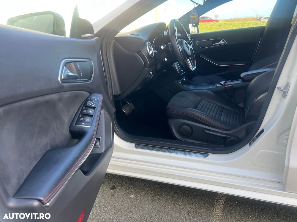 Mercedes-Benz CLA 220 CDI Aut. - 24