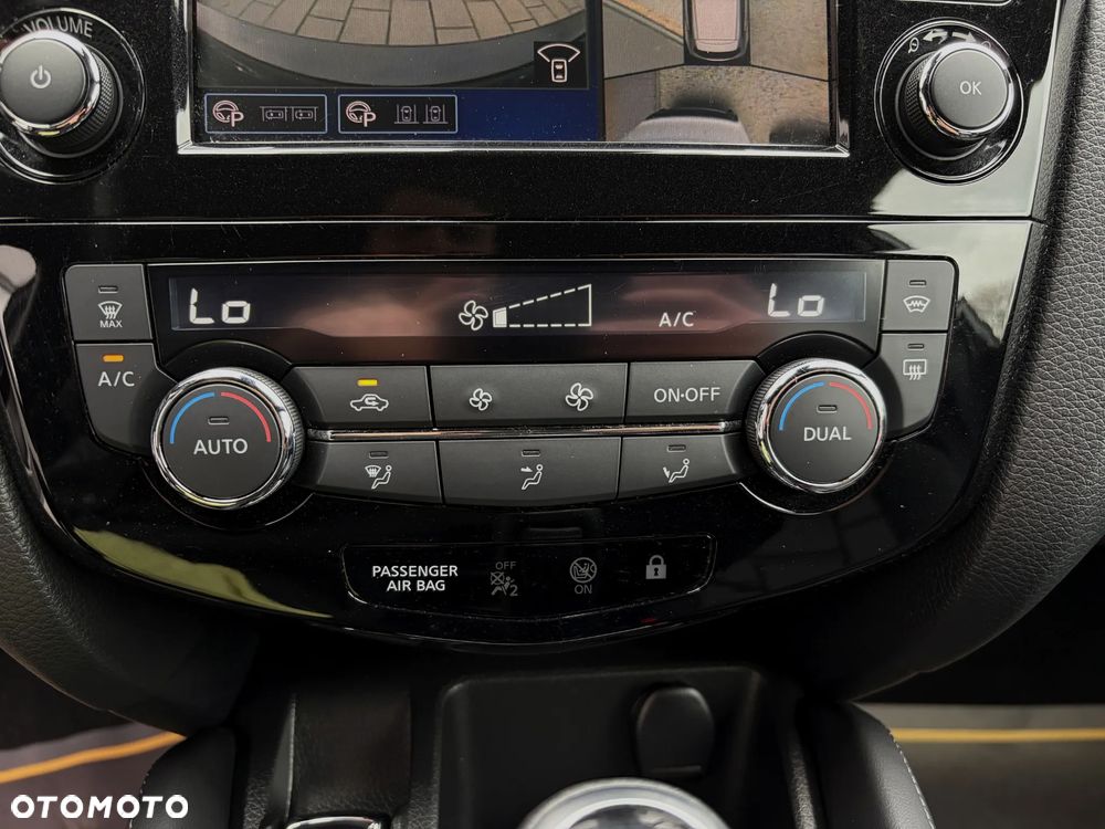 Nissan Qashqai 1.3 DIG-T Tekna+ - 29