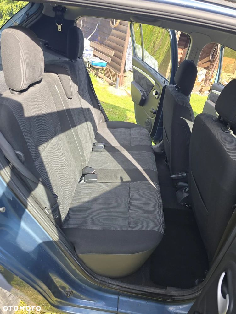 Dacia Sandero 1.4 MPI Laureate - 9