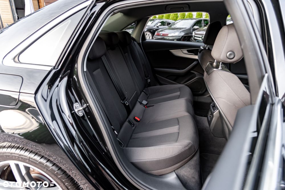 Audi A4 Limousine 35 TFSI S tronic S line - 22