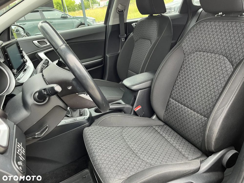 Kia Ceed 1.5 T-GDI M - 16