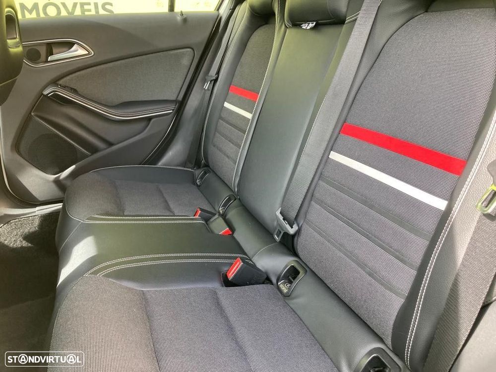 Mercedes-Benz A 180 - 22