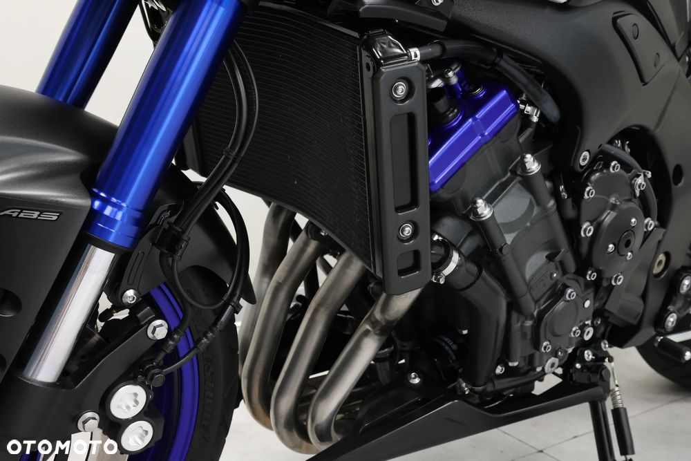 Yamaha FZ8 - 27