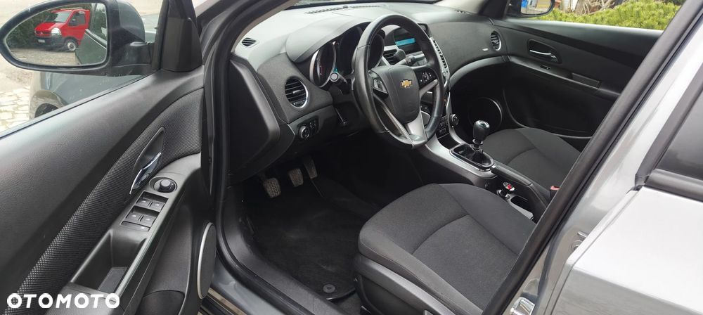 Chevrolet Cruze 1.8 LT - 13