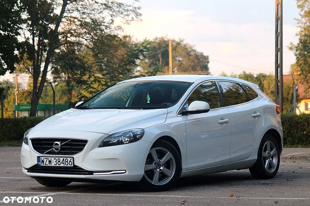 Volvo V40 D2 Momentum - 3