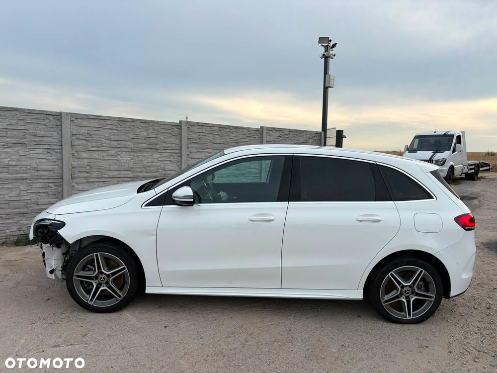 Mercedes-Benz Klasa B 250 e 8G-DCT AMG Line - 31