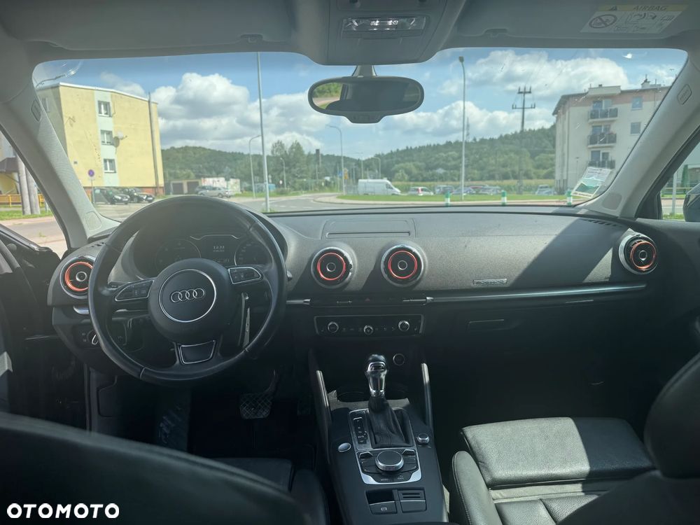 Audi A3 Sportback 2.0 TDI (clean diesel) quattro S tronic Ambiente - 9