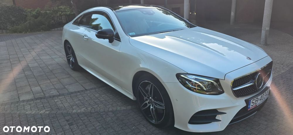 Mercedes-Benz Klasa E 400 4-Matic 9G-TRONIC - 3