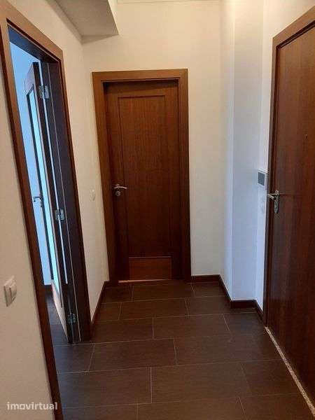 Arrendo apartamento no Edifício Jardim das Mães - Grande imagem: 4/11