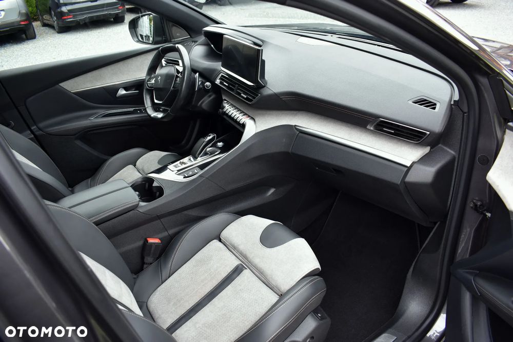 Peugeot 3008 1.6 PHEV 195 GT Exclusive e-DCS7 - 37